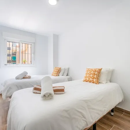 2-bed In Heart Of Boliches Pass The Keys Appartement Fuengirola