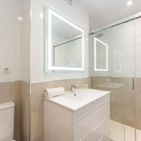 2-bed In Heart Of Boliches Pass The Keys *