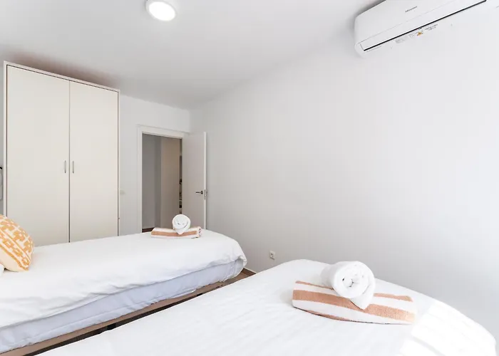 Apartment 2-bed In Heart Of Boliches Pass The Keys *