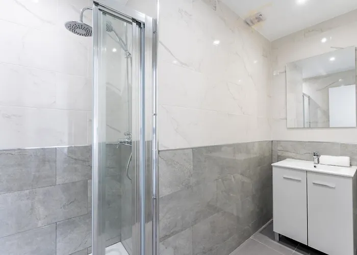 Апартаменти 2-bed In Heart Of Boliches Pass The Keys *